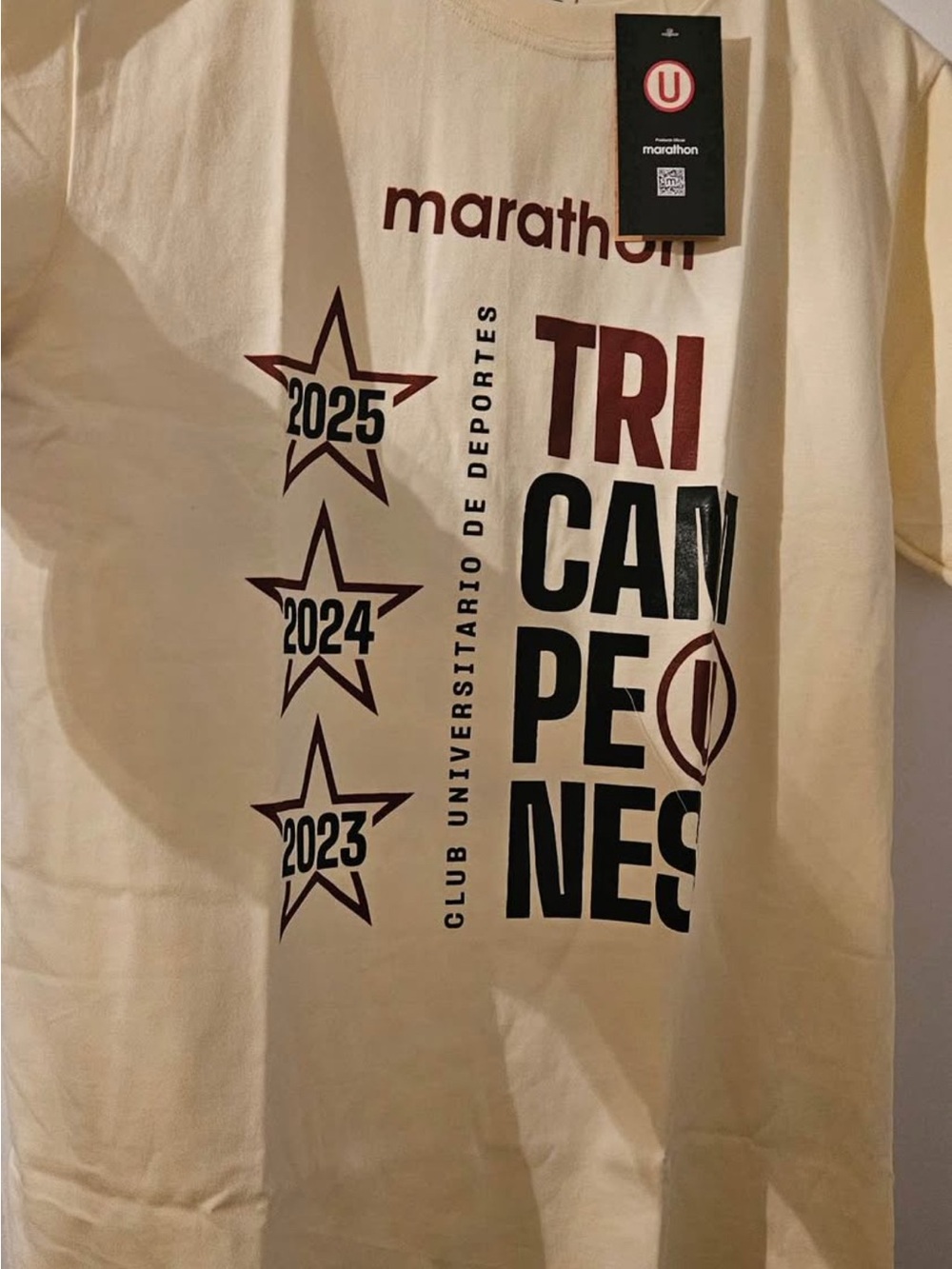 Marathon Universitario de Deportes Peru Tri Campeones' Short-Sleeve Graphic Tee